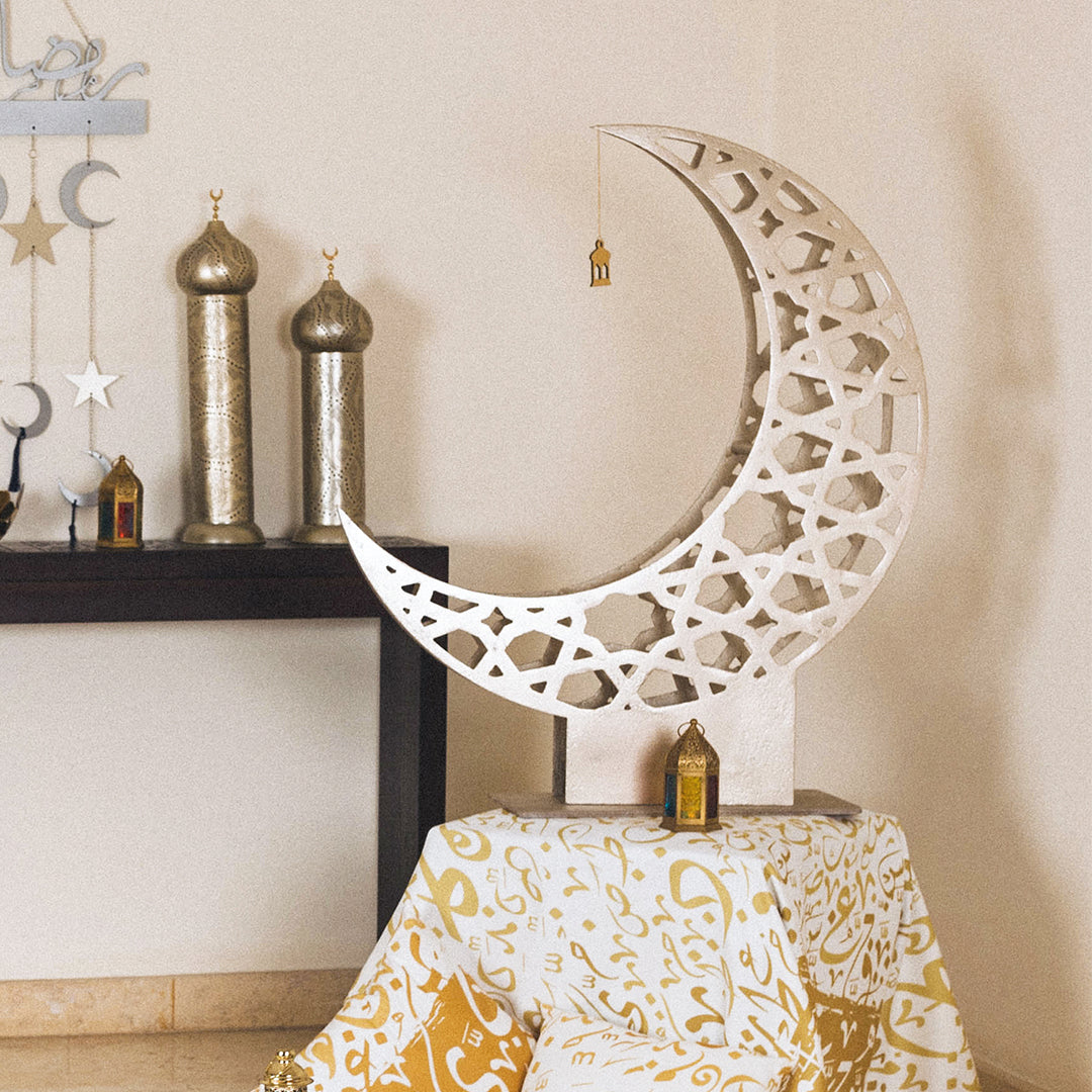 Small wooden crescent with base ramadan décor