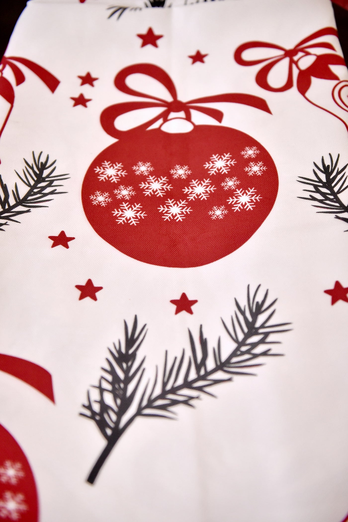 Table Cover Christmas Ornaments